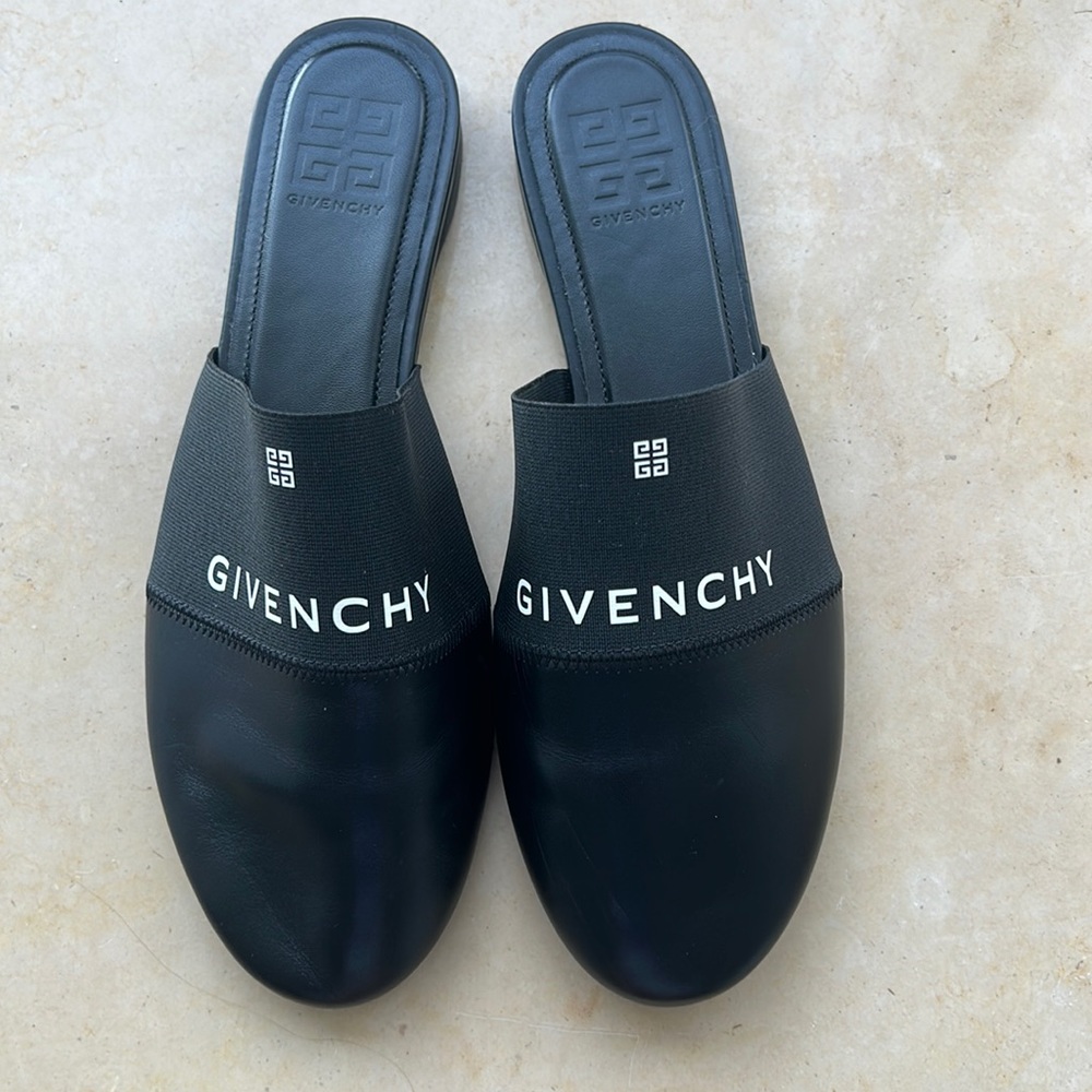 Givenchy black lambskin leather Bedford mules. Size 39/fits US 8. EUC